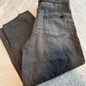 Baggy, dark gray jeans